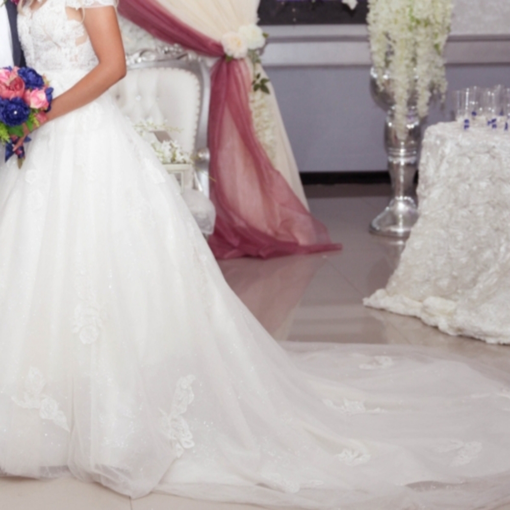 Wedding - Picture 2 of 4